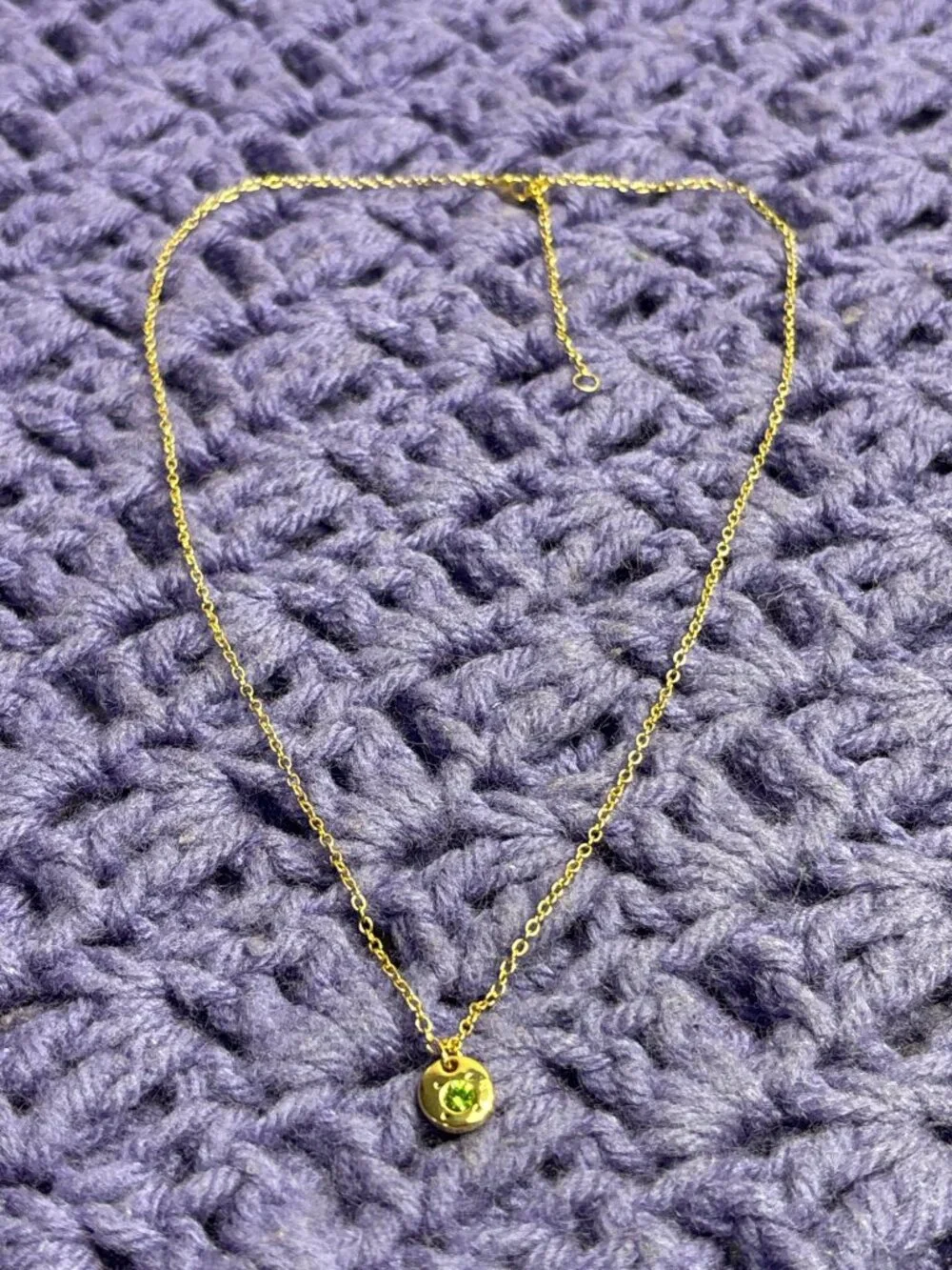 Goldtone Green Rhinestone Pendant Necklace Dainty Minimalist 15-17 inch Pendant